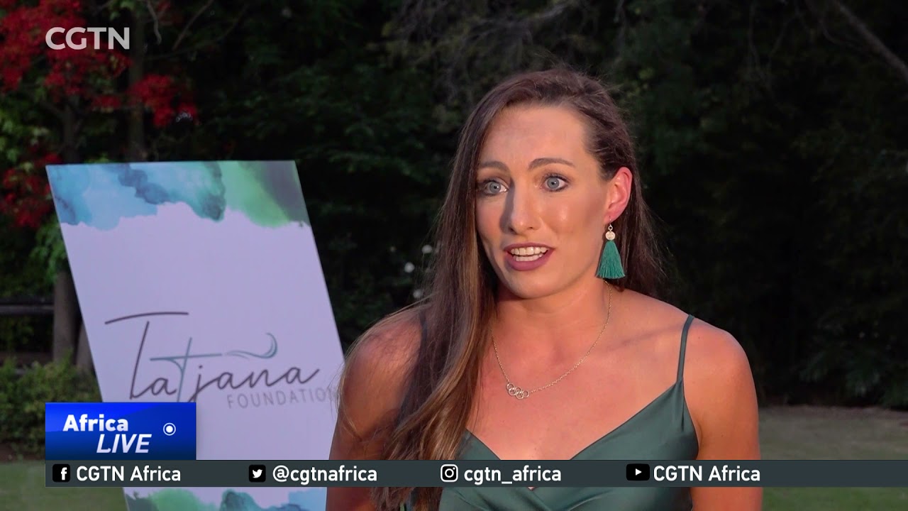 Olympic Gold-Medalist Schoenmaker Inspires South Africaâ€™s Young Swimmers | CGTN Africa