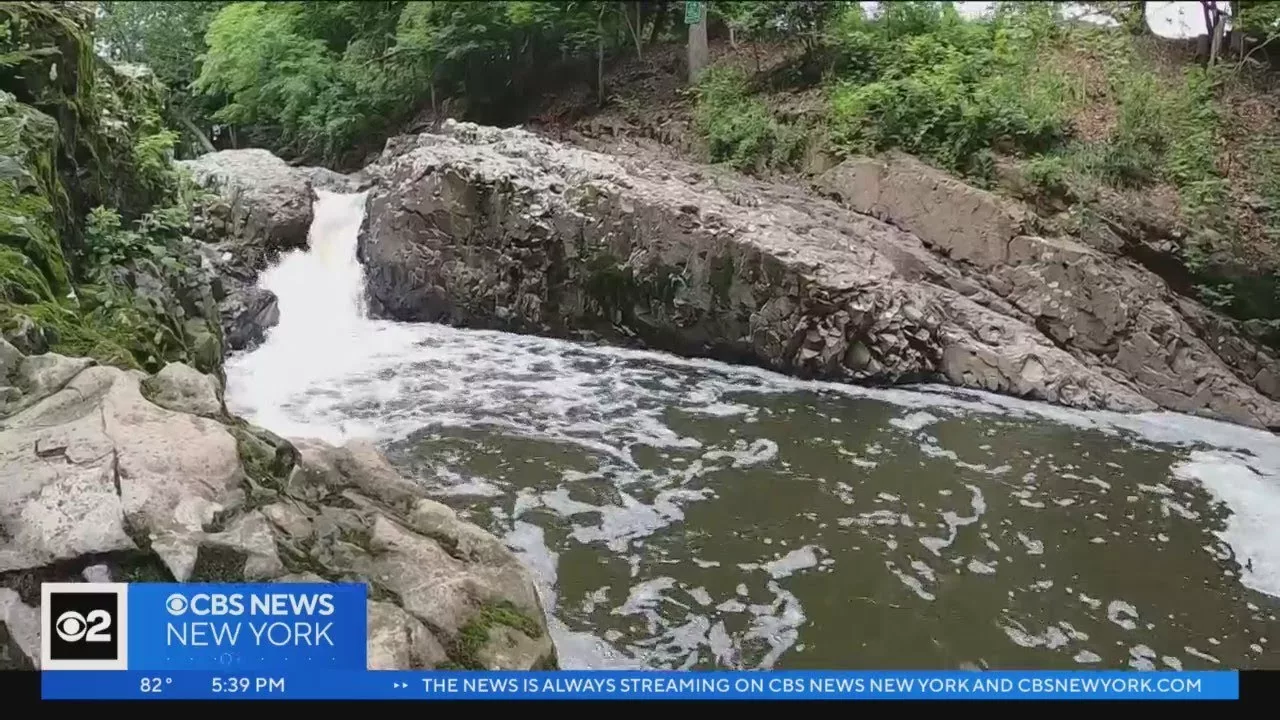 Teen Drowns at “Devil’s” Swimming Hole in New Jersey | CBS New York