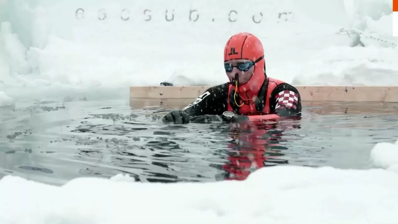 Ice Diver Reclaims World Record | Reuters